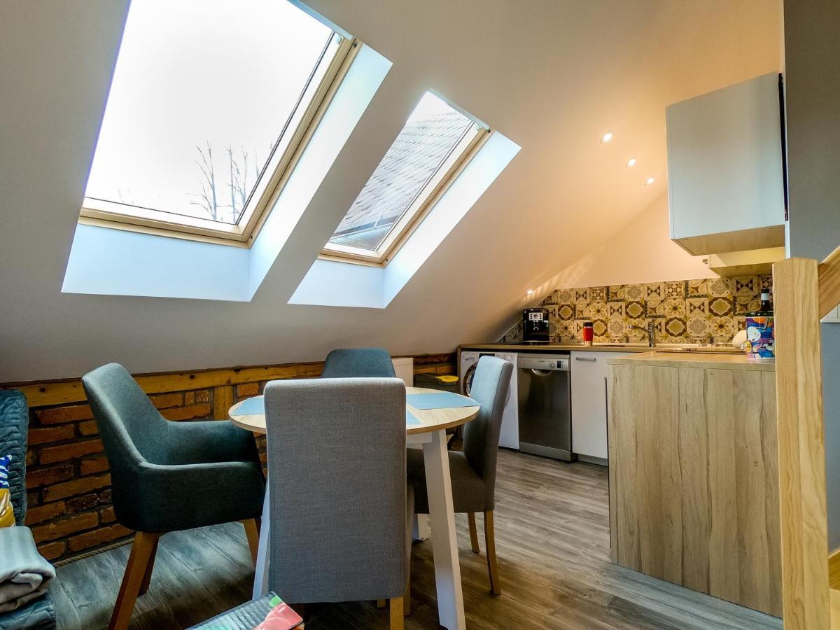 Apartament Dwupoziomowy Ski&Bike ชกลาร์สกา ปอเรมบา ภายนอก รูปภาพ